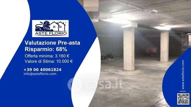 Box/posto auto in residenziale in Via Arno