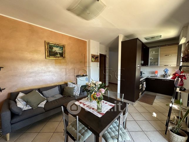 Casa indipendente in residenziale in Via Giuseppe Battaglia