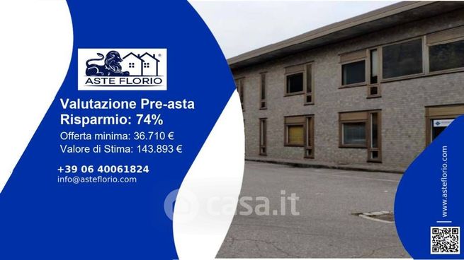 Ufficio in commerciale in Via Peschiera 20