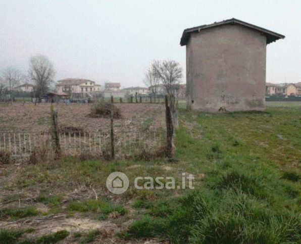 Terreno agricolo in commerciale in SP166