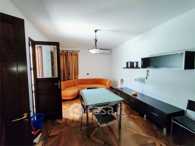 Appartamento in residenziale in Via delle Camelie