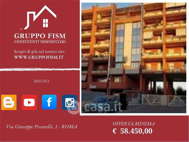 Box/posto auto in residenziale in Corso Italia 8
