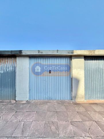 Box/posto auto in residenziale in