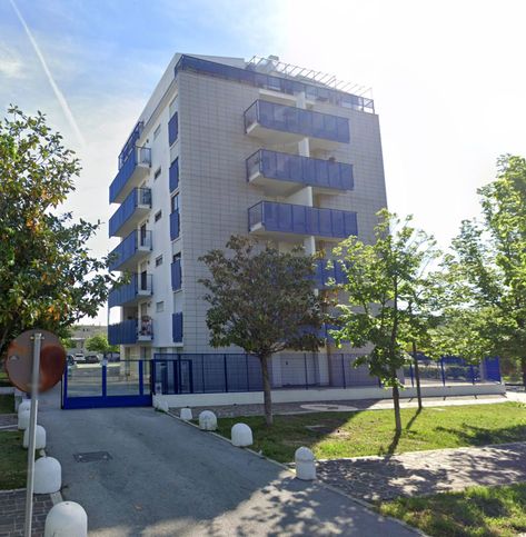 Appartamento in residenziale in Viale Sandro Pertini 8