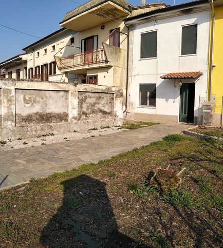 Villetta a schiera in residenziale in Via Camillo Benso Conte di Cavour 17