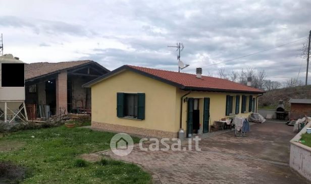Villa in residenziale in Strada di Tordenaso 49