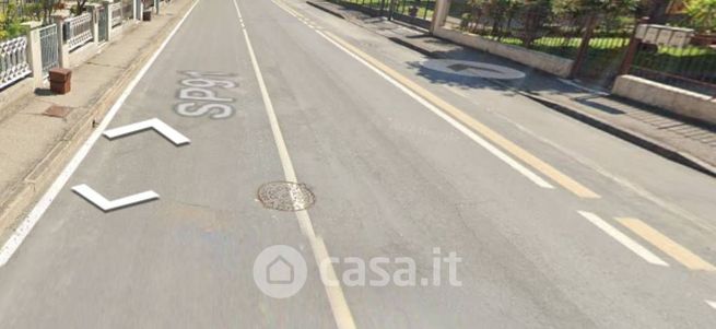 Capannone in commerciale in Via Musini