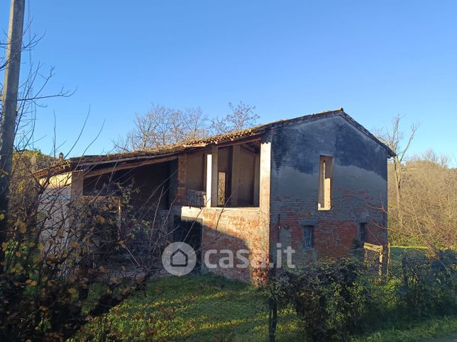 Rustico/casale in residenziale in 