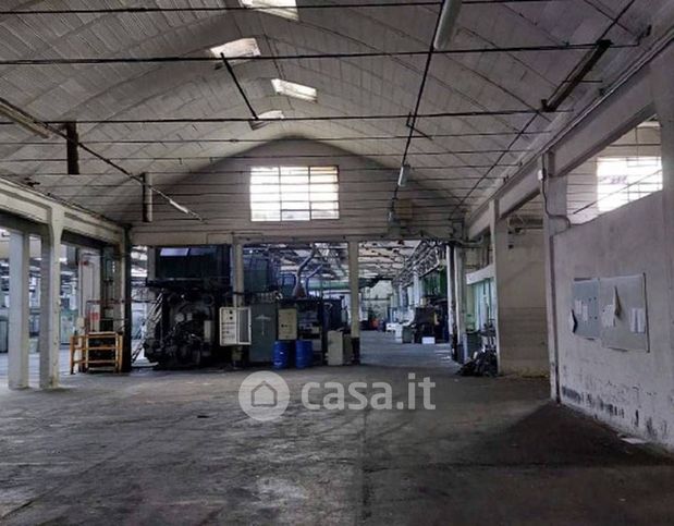 Capannone in commerciale in Via Buffolareccia