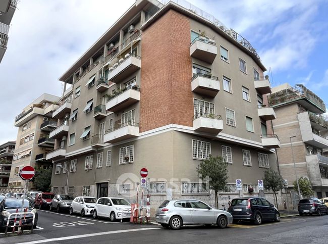 Appartamento in residenziale in Via Alfredo Casella 37