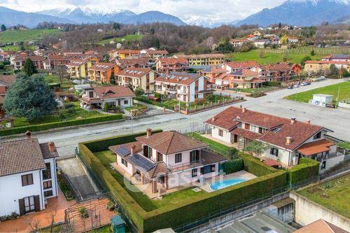 Villa in residenziale in Strada Brandin 8