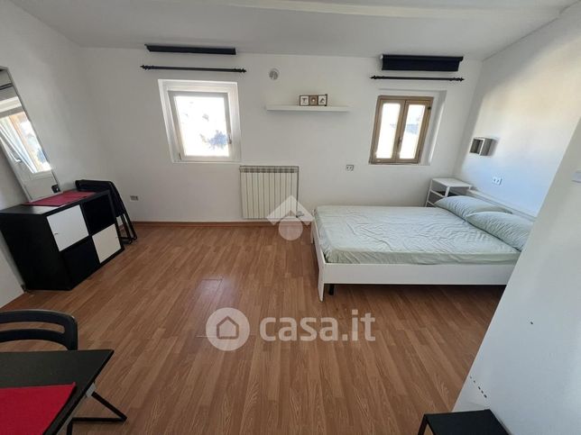 Appartamento in residenziale in Via Mirabello 44