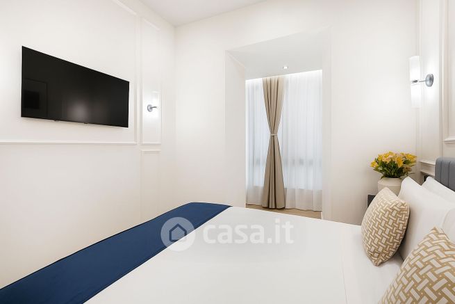 Attivitã /licenza (con o senza mura) in commerciale in Largo Fratelli Alinari 3