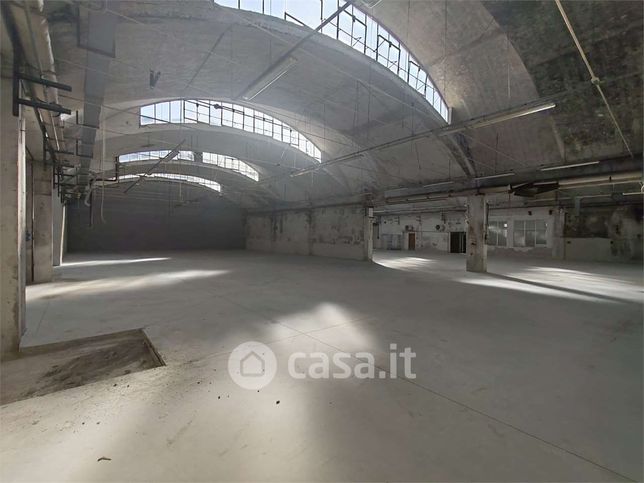 Capannone in commerciale in Via XX Settembre