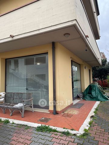 Ufficio in commerciale in Via Umbro Casentinese 130