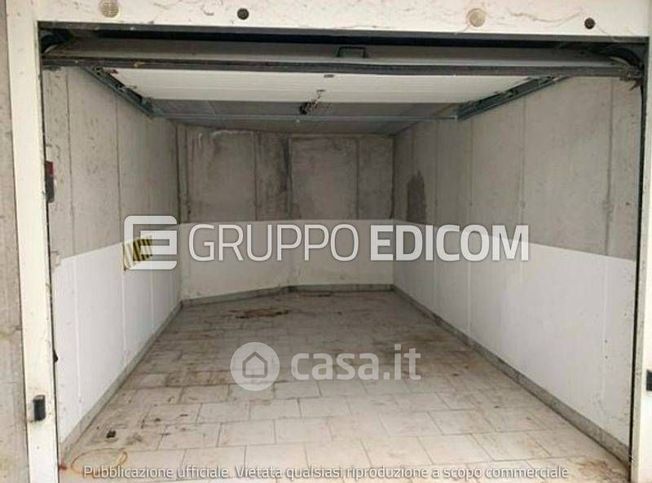 Garage/posto auto in residenziale in Viale Verona