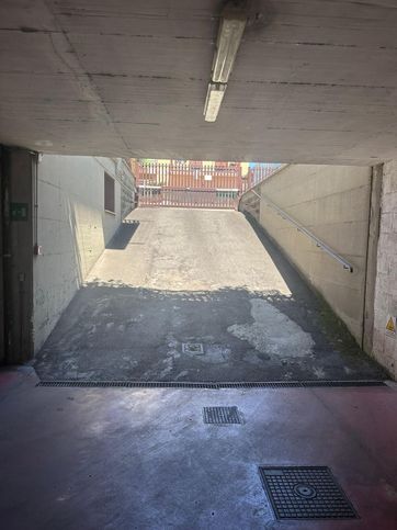 Box/posto auto in residenziale in Via Raffaele de Ferrari