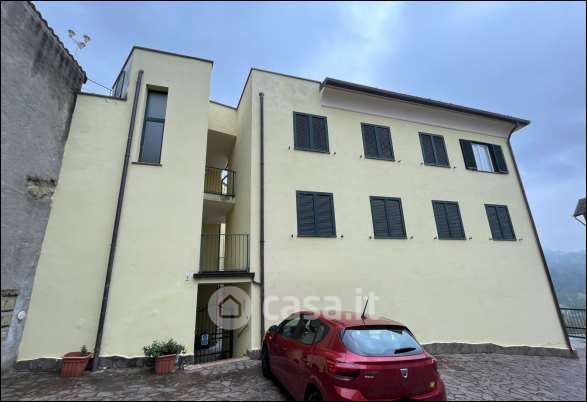 Appartamento in residenziale in Vicolo Pozzo 5