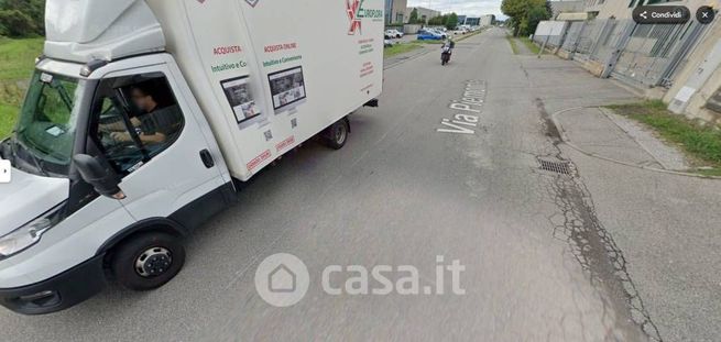 Capannone in commerciale in Via Piemonte 9