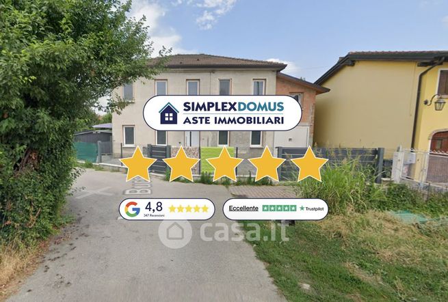 Villa in residenziale in Via Bucchignana