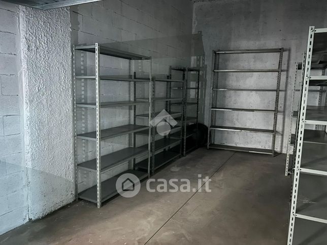 Garage/posto auto in residenziale in Via Crati