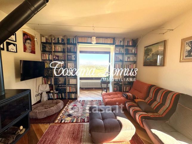 Casa bi/trifamiliare in residenziale in Strada di Poggiarello-la Ripa 37