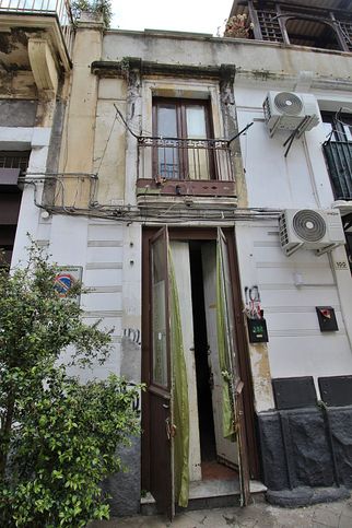 Casa indipendente in residenziale in Via Luigi Capuana 102