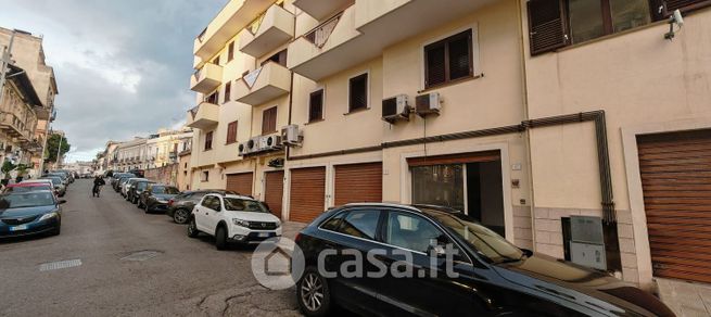 Garage/posto auto in residenziale in Via Giuseppe Battaglia