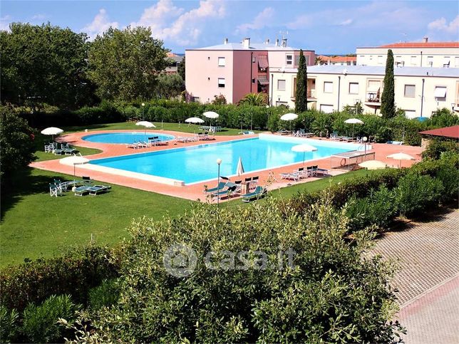 Appartamento in residenziale in Via Aurelia Sud 18