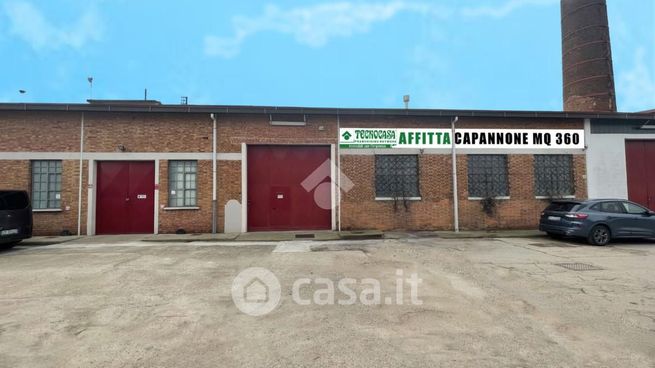 Capannone in commerciale in Via Isolino 47