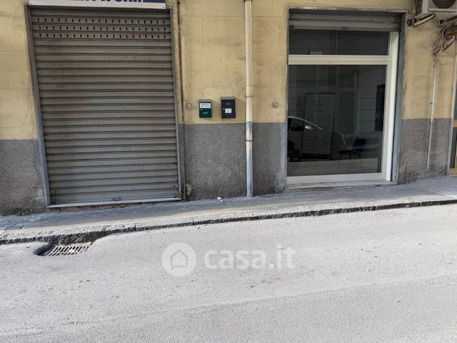 Negozio/locale commerciale in commerciale in Via Armando Diaz 10