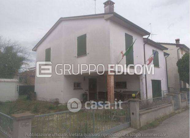 Casa indipendente in residenziale in Via Argine Lamone 3