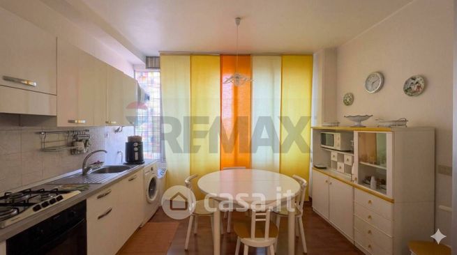 Appartamento in residenziale in Via Tunisi 26