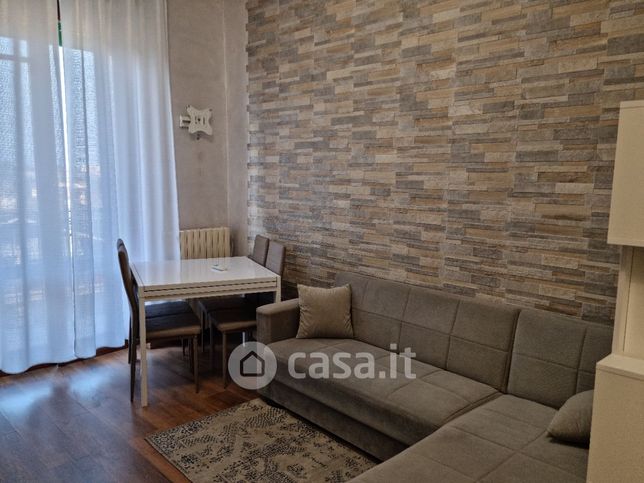 Appartamento in residenziale in Via Montello 7