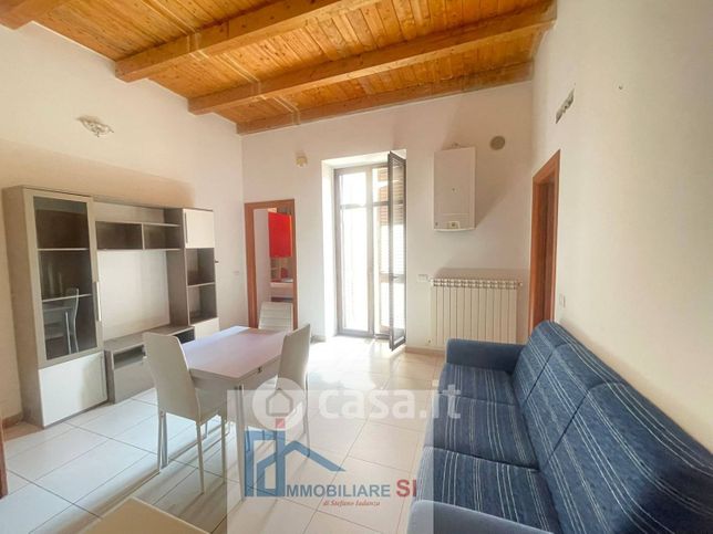 Appartamento in residenziale in Viale Principe di Napoli 187