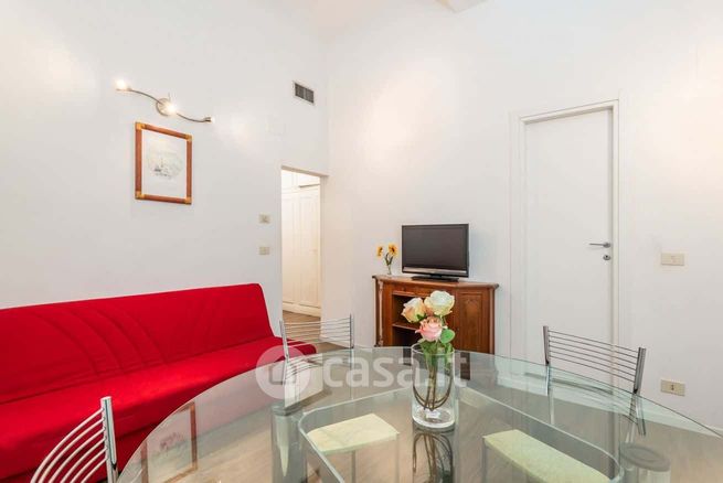 Appartamento in residenziale in Via dei Leoni 2