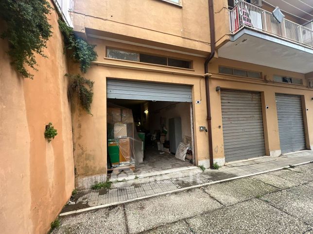 Garage/posto auto in residenziale in Via Giovanni XXIII