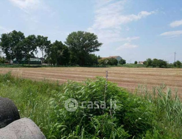 Terreno agricolo in commerciale in Via Roma