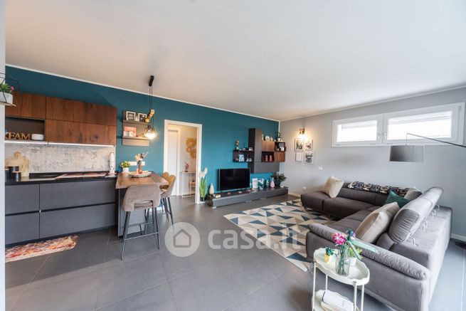Appartamento in residenziale in Via Como 4