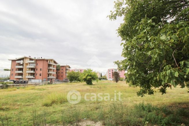 Terreno edificabile in residenziale in Via Garonna