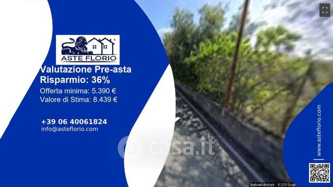 Box/posto auto in residenziale in Strada 23