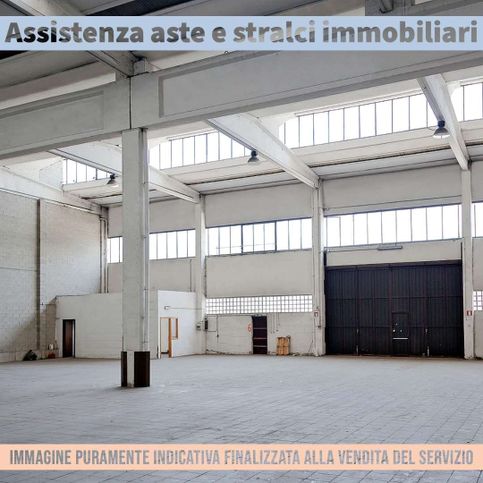 Capannone in commerciale in Via delle Industrie 2