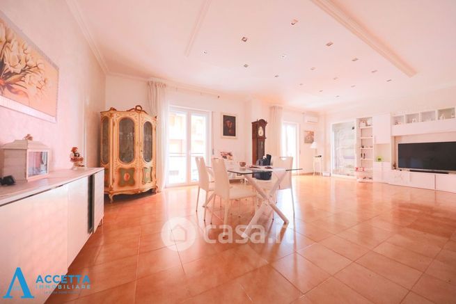 Appartamento in residenziale in Via Lupoli 1