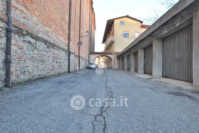 Garage/posto auto in residenziale in 