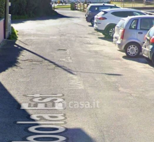 Box/posto auto in residenziale in Via Farabola Est 2