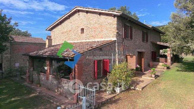 Rustico/casale in residenziale in Strada Comunale di Pietraviva