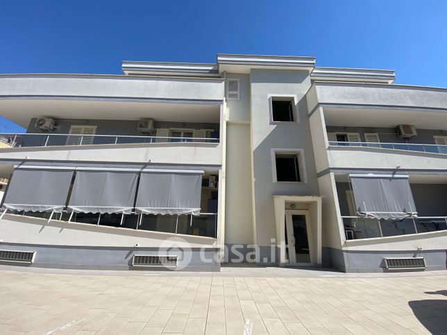 Appartamento in residenziale in Via PIETRO NENNI