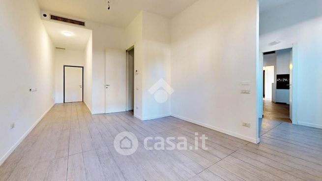 Appartamento in residenziale in Via Egidio Folli 27