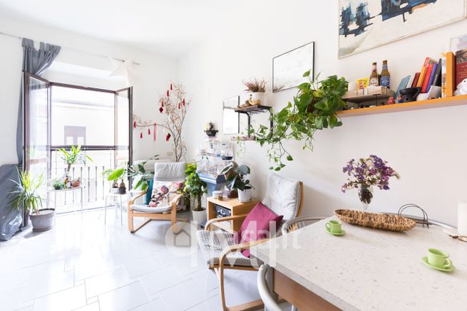 Appartamento in residenziale in Via Pavia 1