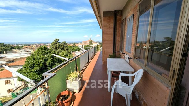 Appartamento in residenziale in Via Carlo Cattaneo